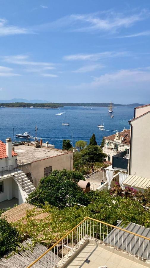 Rooms Vinka Tudor Hvar Town Eksteriør billede