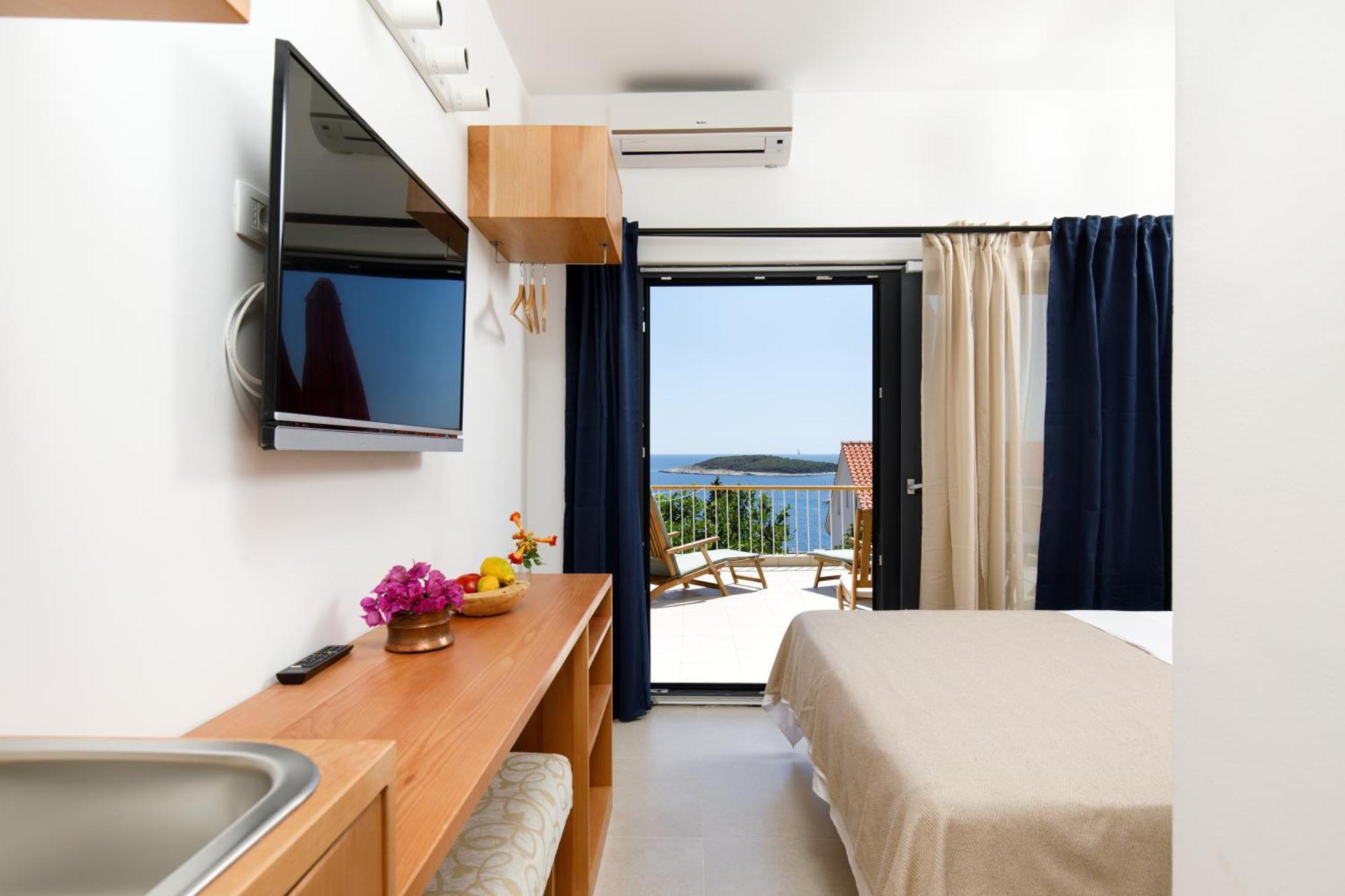 Rooms Vinka Tudor Hvar Town Eksteriør billede
