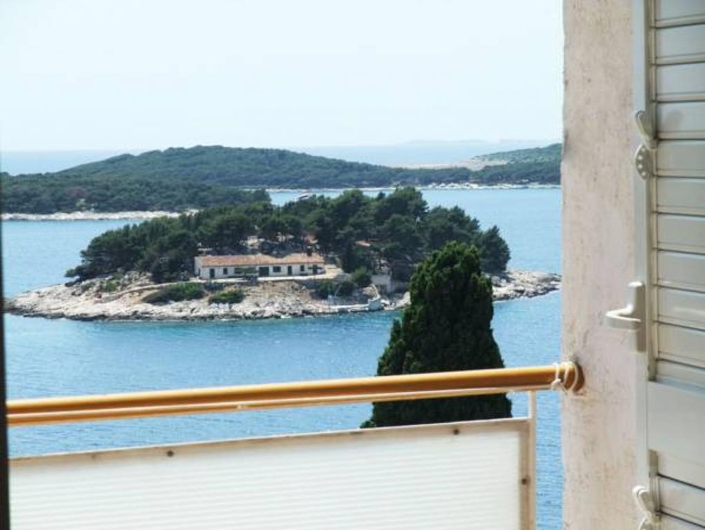 Rooms Vinka Tudor Hvar Town Eksteriør billede